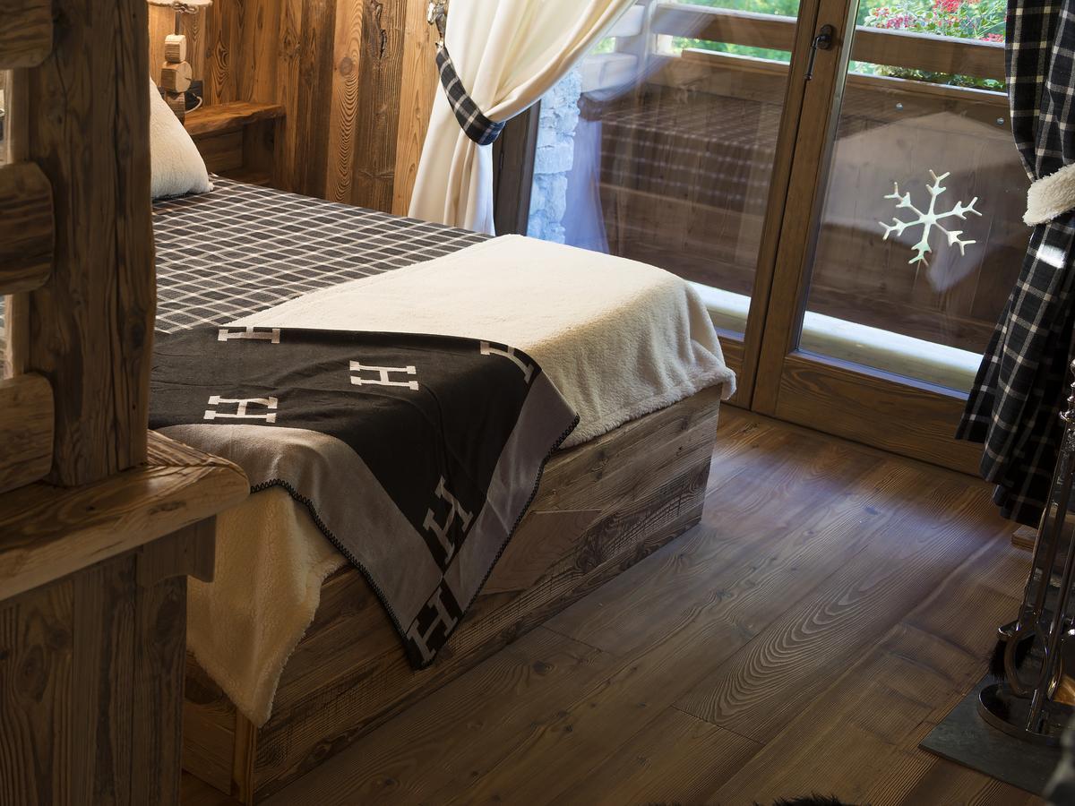 Bed & Breakfast Anisor - Parblanc La Salle Exterior foto